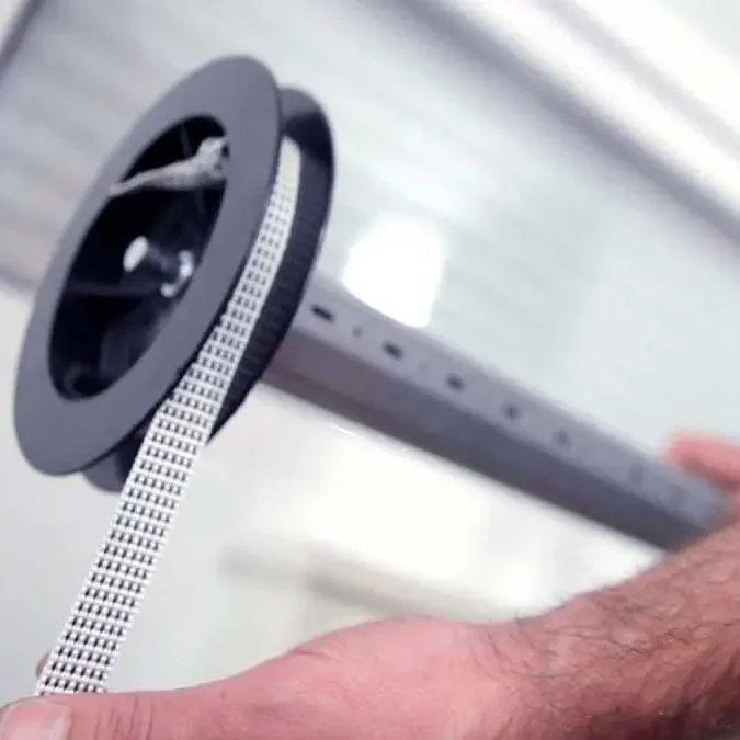 cambio de cinta de persiana en Vallecas – reparación de persianas